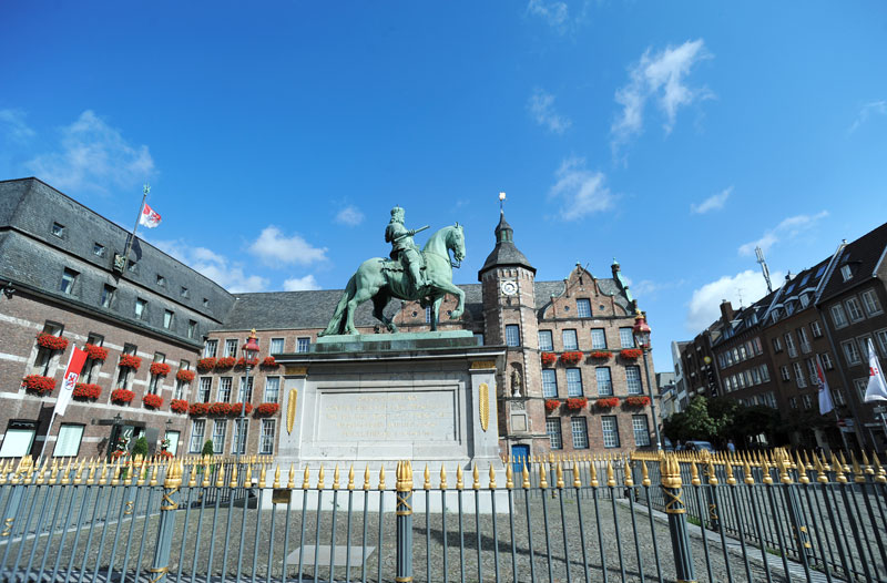 Vereinigung Deutsch-Italienischer Kulturgesellschaften_Düsseldorf_Marktplatz