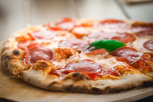 VDIG_dish-food-cuisine-pizza-cheese-salami-1411428-pxhere_web